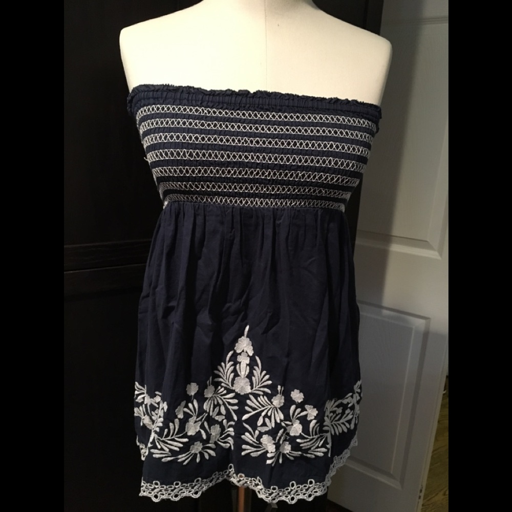 Blue embroidered tube top